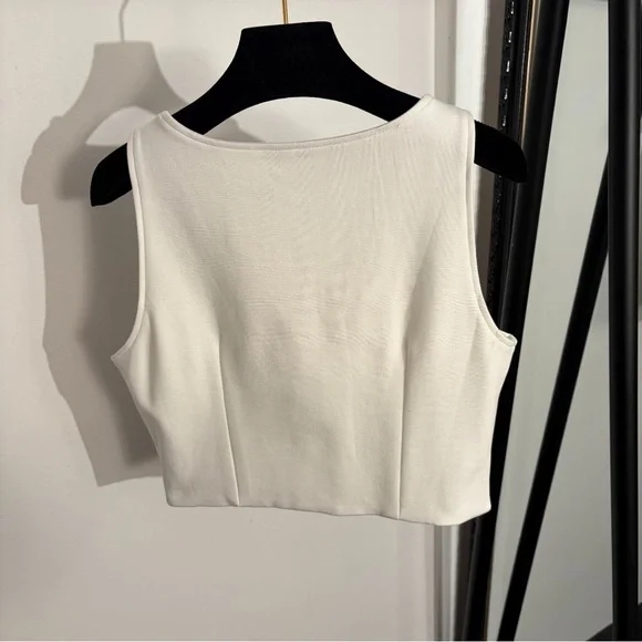 Schiaparelli Sleeveless White Zip-Front Crop Top with GoldHardware - Picture 2 of 9